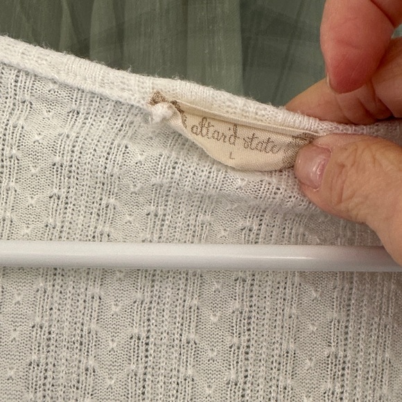 Altar’d State hi low V-Neck Ruffle Top - Picture 2 of 7